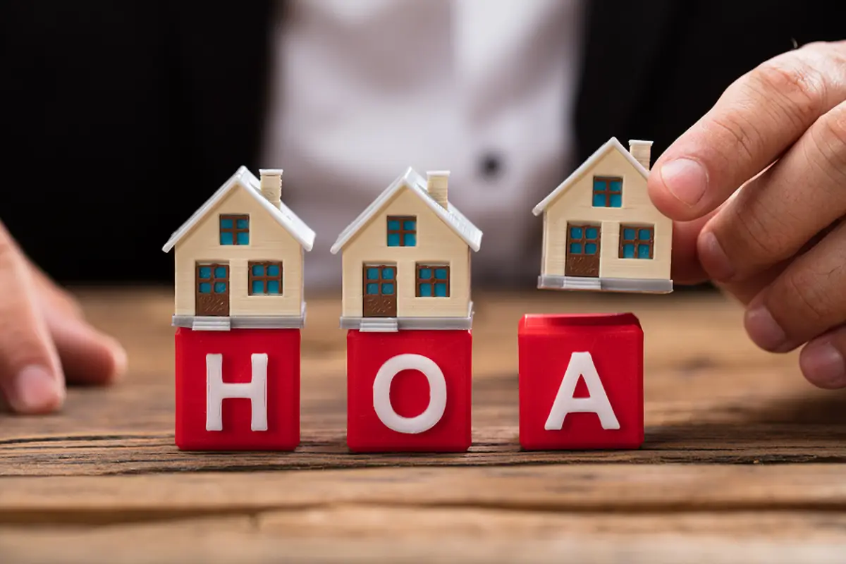 Are HOA Management Companies a Smart Investment for Schaumburg Communities?